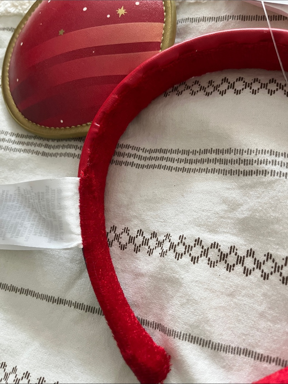 Disney/Captain Marvel Adult Red & Blue Ear Headband - Picture 3 of 3